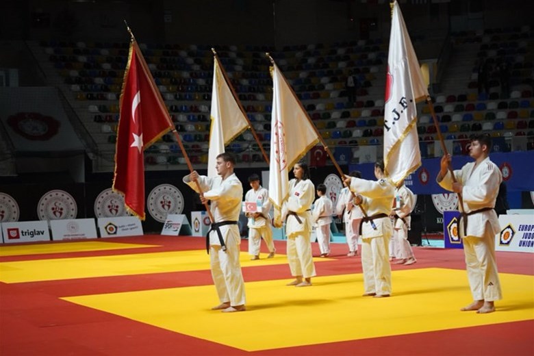 ULUSLARARASI JUDO YILDIZLAR AVRUPA KUPASI BAŞLADI.
